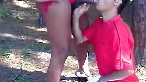 Ebony brunette playing with her deepthroat and blowjob