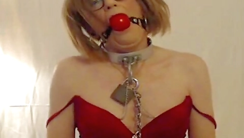 Redhead bitch is playing with her hairy pussy and giving a blow job