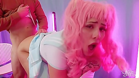 Red-haired blonde with a nice tattoo sticks her slit in